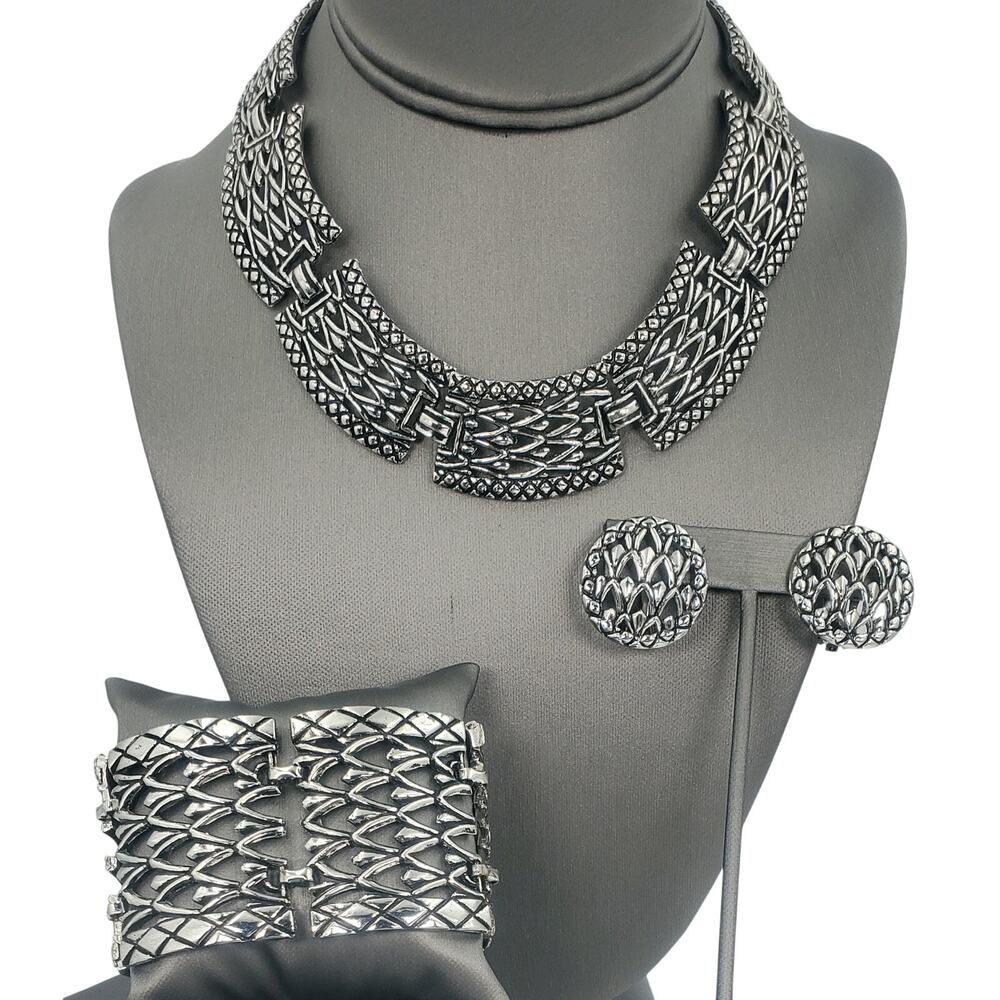 Vintage Egyptian-Revival Choker Necklace, Bracelet, & Earrings Set – Book Piece!